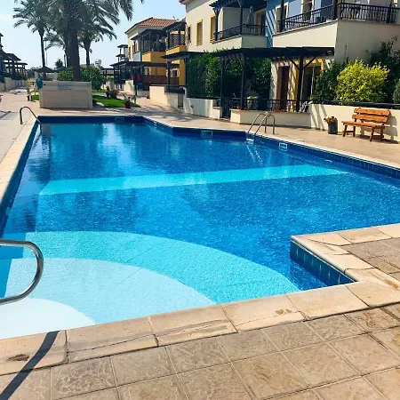 Aphrodite Gardens Апартаменты Пафос